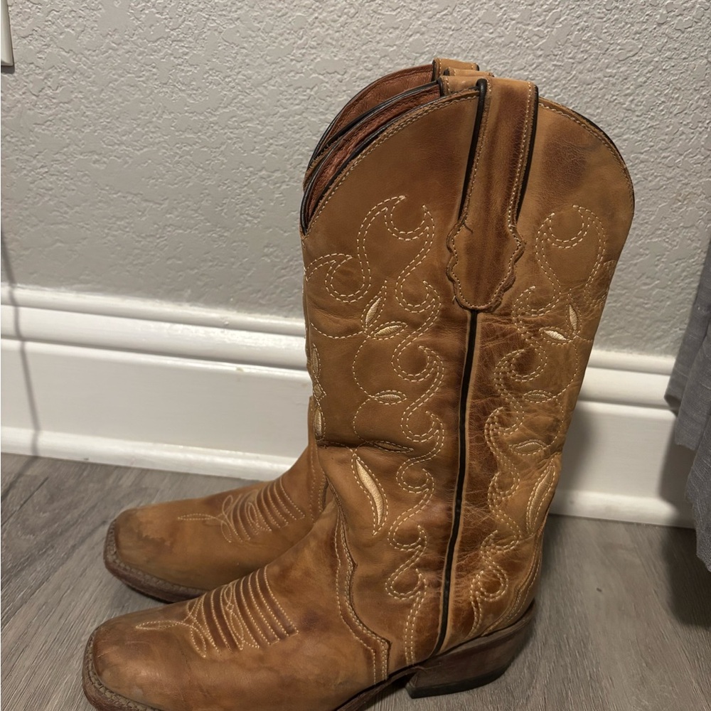 Women's Tan Leather Western Boots